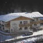 Daire Appartments Am Bach - Riverside *