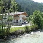 Appartments Am Bach - Riverside Daire