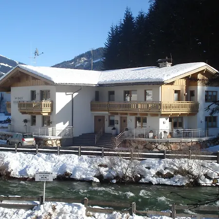 Appartments Am Bach - Riverside Апартаменты Герлос