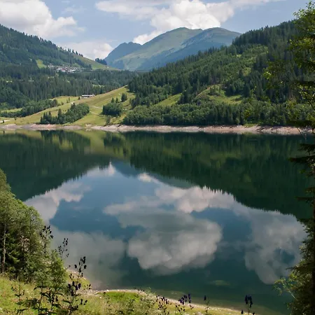 Appartments Am Bach - Riverside Appartement *